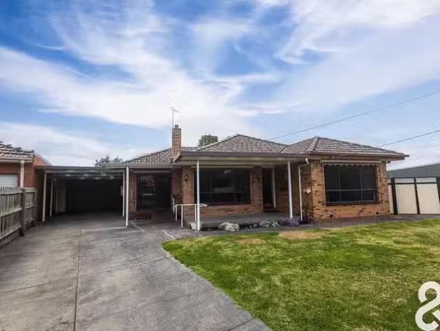 4 Noel Court, Thomastown, VIC 3074