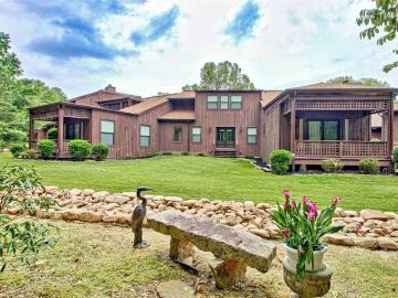 4 Northlake Cir, Peachtree City, GA 30269 | MLS #10756