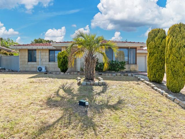 4 Oyster Court, CRAIGIE, WA 6025