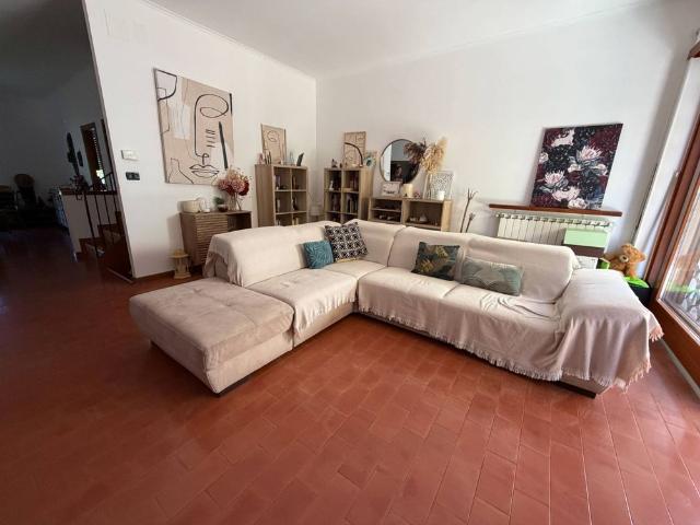 4 o più locali in Affitto a Roma – Zona: Casalpalocco