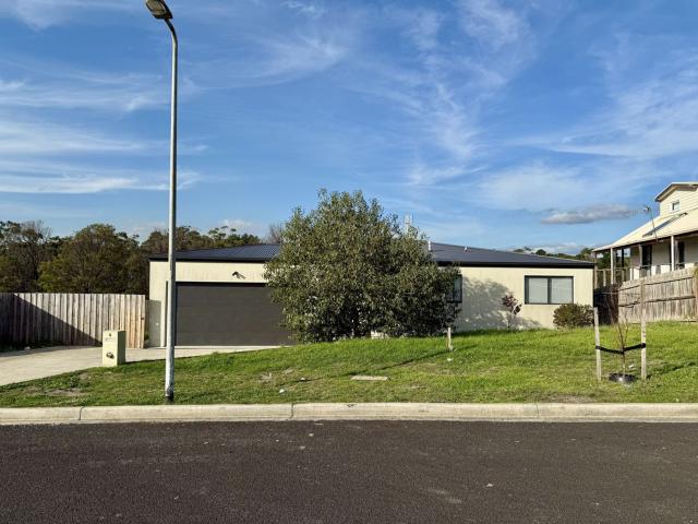 4 Omaru Court Churchill
