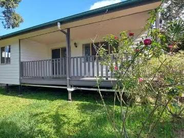 House to rent in Macleay Island - Garden