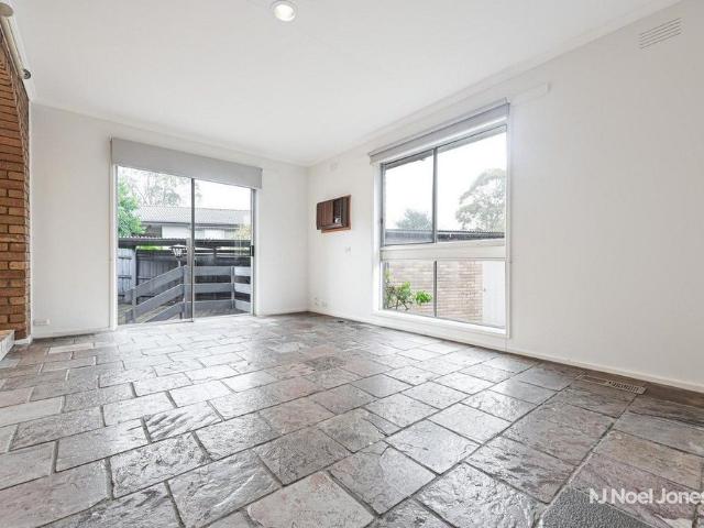 4 Avis Court, RINGWOOD
