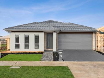 4 Avocet Way