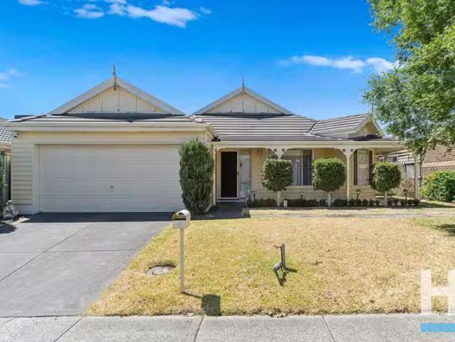 4 Aisbett Close, LYNBROOK, VIC 3975 House for Rent