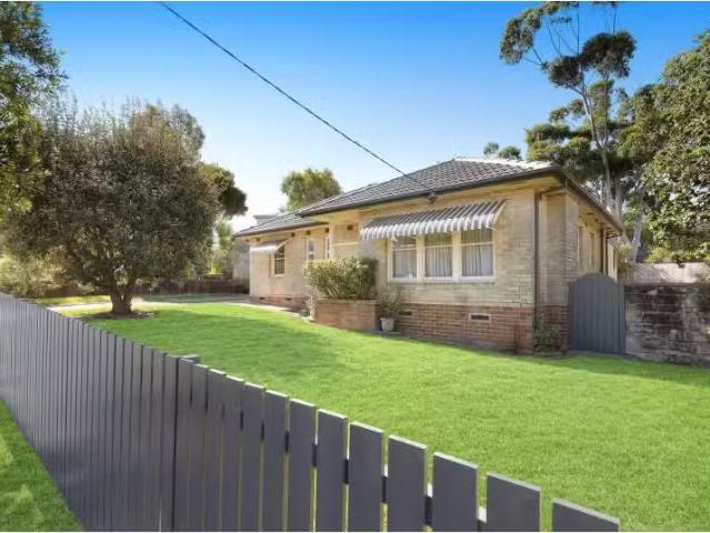 4 Alamein Avenue, Narraweena House for rent Listed by Victori.