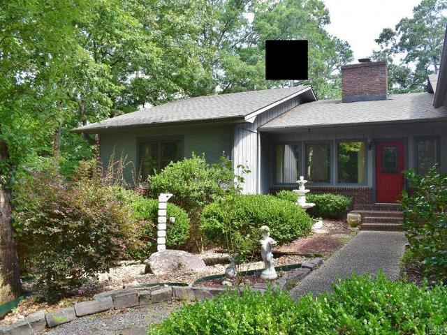 4 Almendra Lane