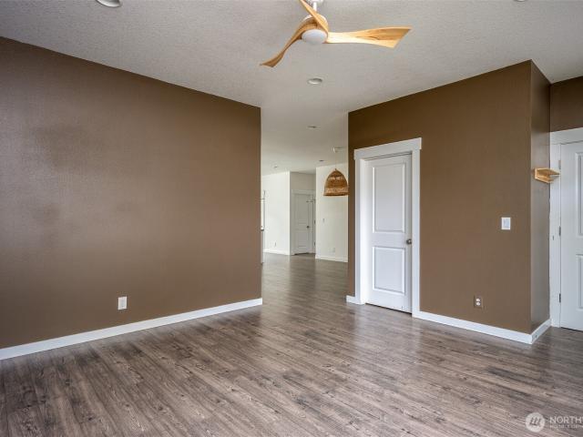 4 Alpine Court