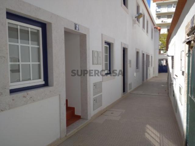 4 apartamentos vendidos em conjunto na Estrela