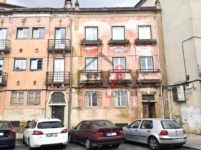 4 Apartamentos para Renovar 389m² Tomar São João Baptista