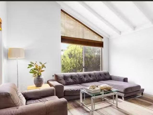 4 Arkaba Mews, OCEAN REEF, WA 6027 House for Rent