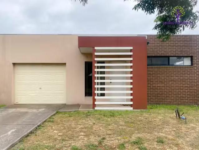 4 Bandler Parkway, Point Cook, VIC 3030