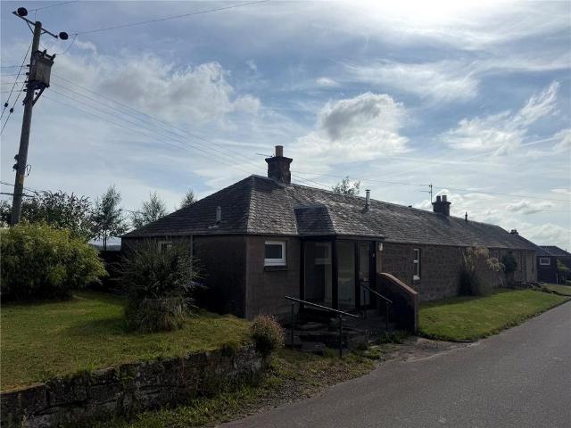 4 Bardmony Farm Cottages, Alyth. 3 bed bungalow to rent £995 pcm £230 pw