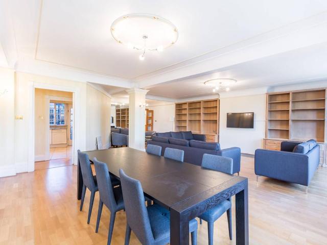 4 BD Apartment at Strathmore Court, St John's Wood