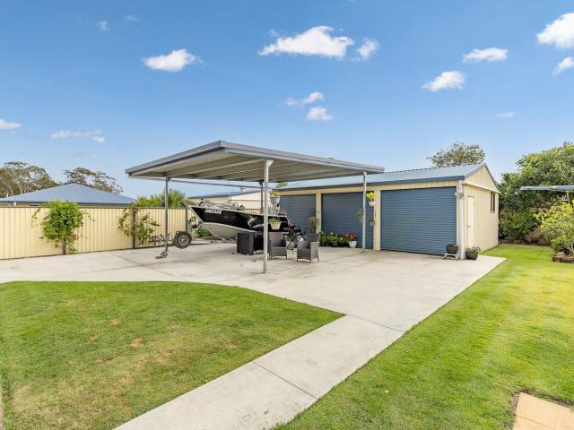 4 Beach Drive, BURRUM HEADS, QLD 4659
