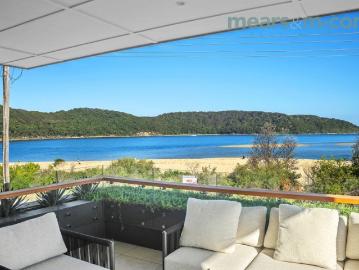 2 BEACHSIDE LUXURY APARTMENTS !