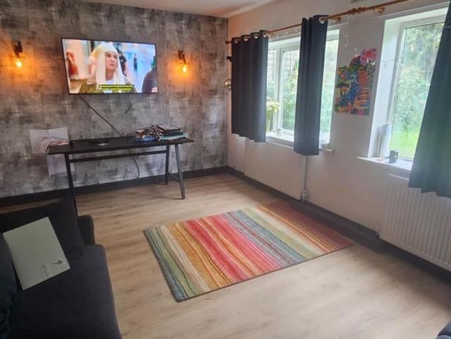 4 Bed 8 Trenic Crescent, Headingley, Leeds LS6 3DL Student