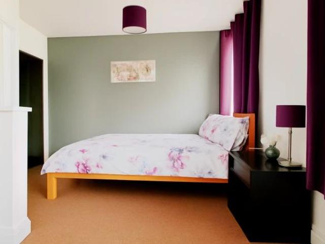 4 Bed 1 Bath