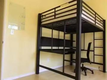 4 Bed 1.5 Bath