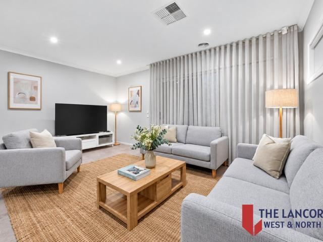4 BED | 2 BATH | 2 CAR | DOUBLE LIVING