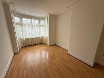 4 bed terraced house to rent in Cecil Avenue, Wembley | Daniels Estate Agents