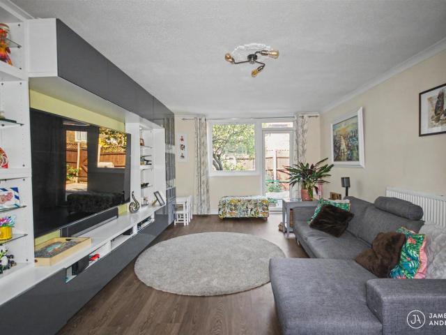 4 bed terraced house to rent in Dowdeswell Close, London | James Anderson