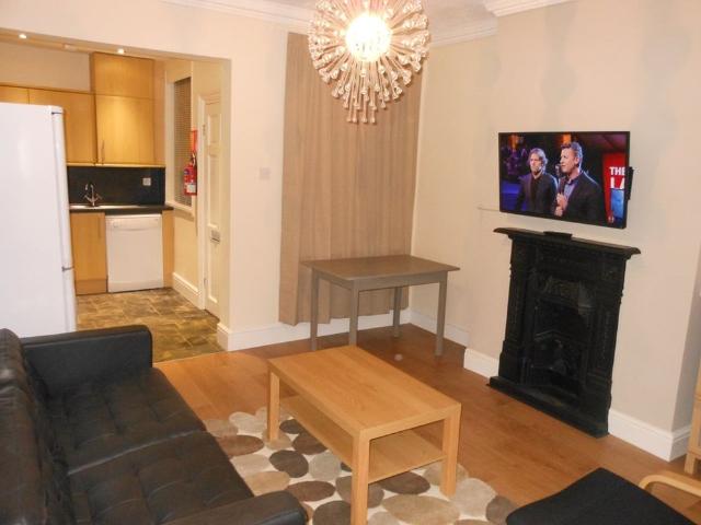 4 Bed Terraced House, Western Road, S10