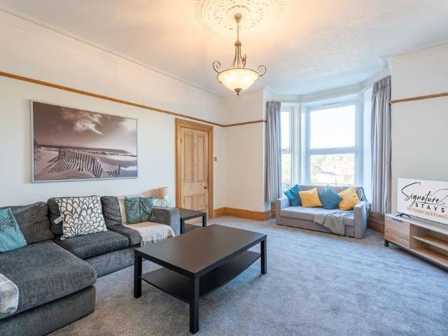 4 Bed Terraced House, Woodland Terrace, LS7