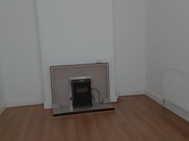 4 Bed Terraced House, Colwyn Road, LS11