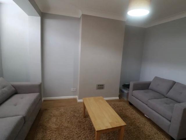 4 Bed Terraced House, Galpins Road, CR7