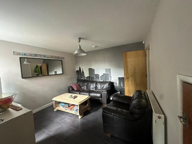 4 Bed Terraced House, Margaret Street, S1
