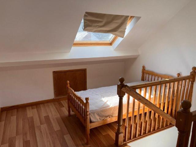 4 Bed – Terraced House – Mountcastle. 4 bed terraced house to rent £1,325 pcm £306 pw