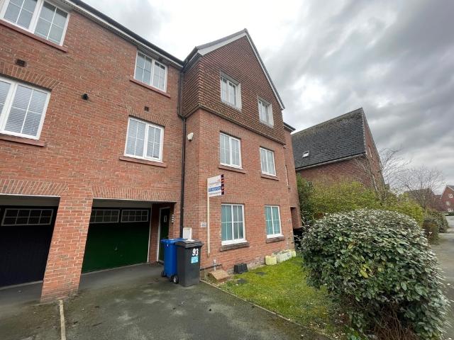 4 Bed Town House let agreed