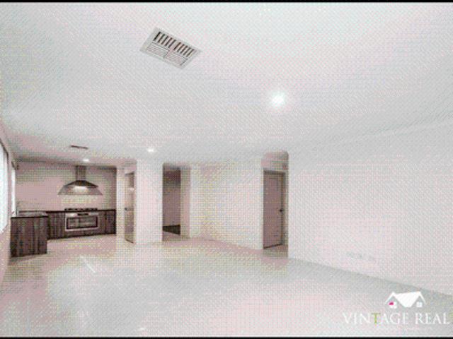 4 BED ABODE WITH ALL THE FRUIT