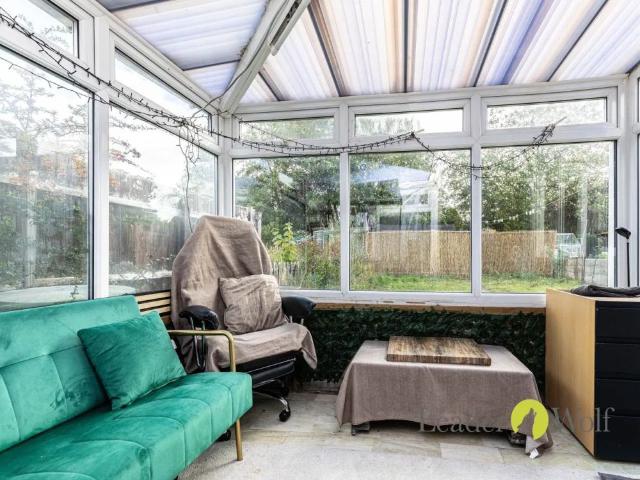 4 bed bungalow to rent in Enfield Avenue, BH15