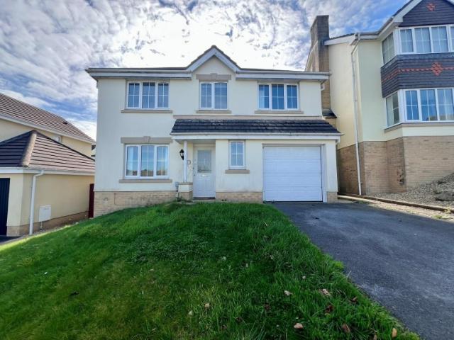 4 bed Detached To Let
