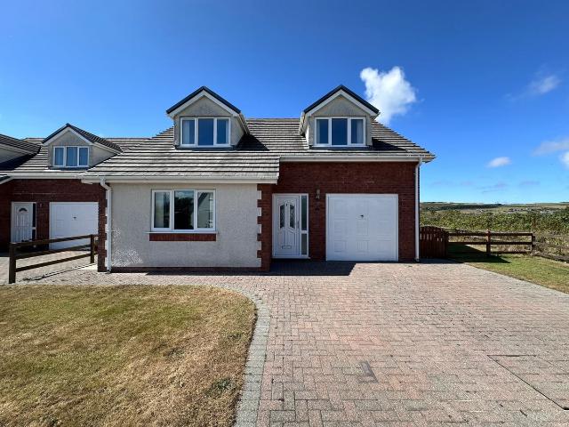 4 Bed Detached house To Let