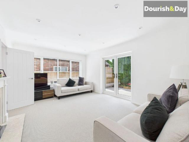 4 bed detached house to rent in Wood Lane, Hinstock, TF9