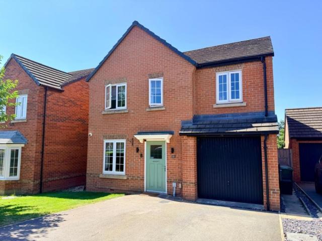4 Bed Detached house For Rent