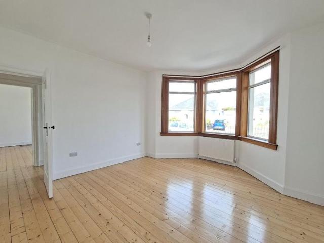 4 bed detached house for rent in Mountcastle