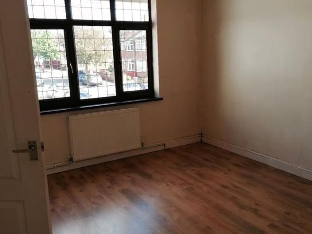 4 Bed Detached House, Hampden Road, LE4