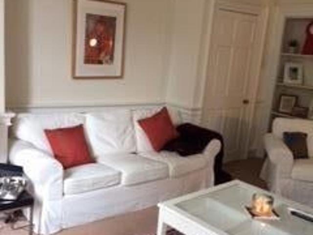 4 Bed Detached House, Reids Court, EH8