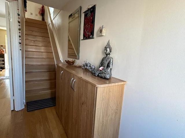 4 Bed End Terrace