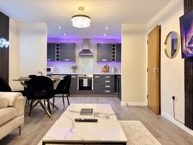 4 Bed End Terrace, Colwyn Road, LS11