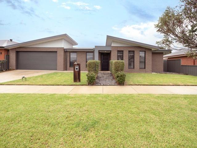 4 Bed Family Home with a Shed