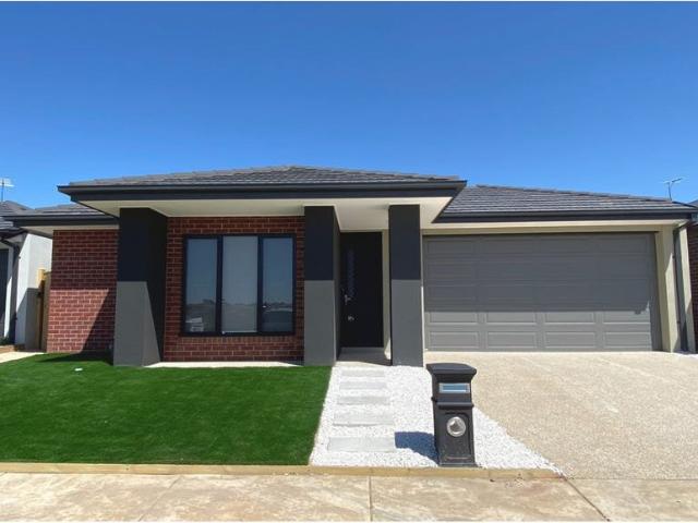 4 Bed Family Haven in Sought After Lara!