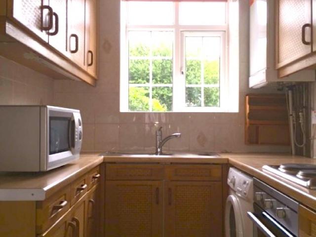 4 Bed Flat FOR RENT