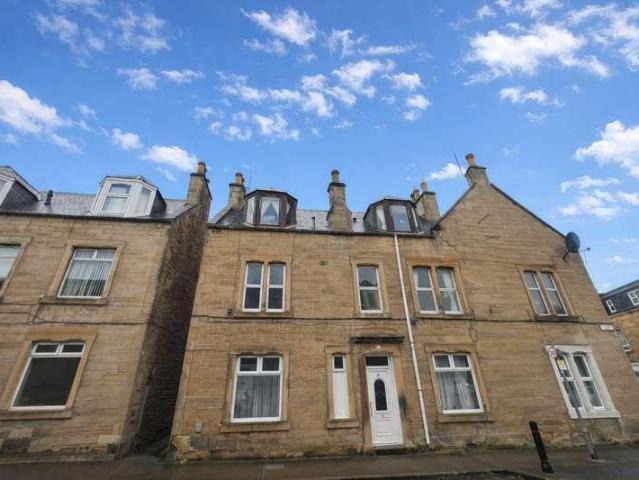 4 bed flat for sale