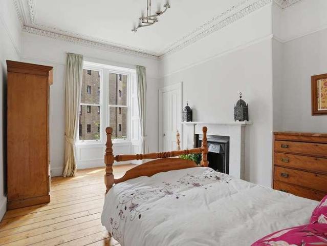 4 bed flat for sale