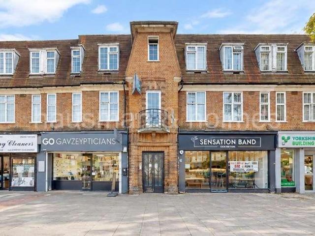 4 bed flat for sale